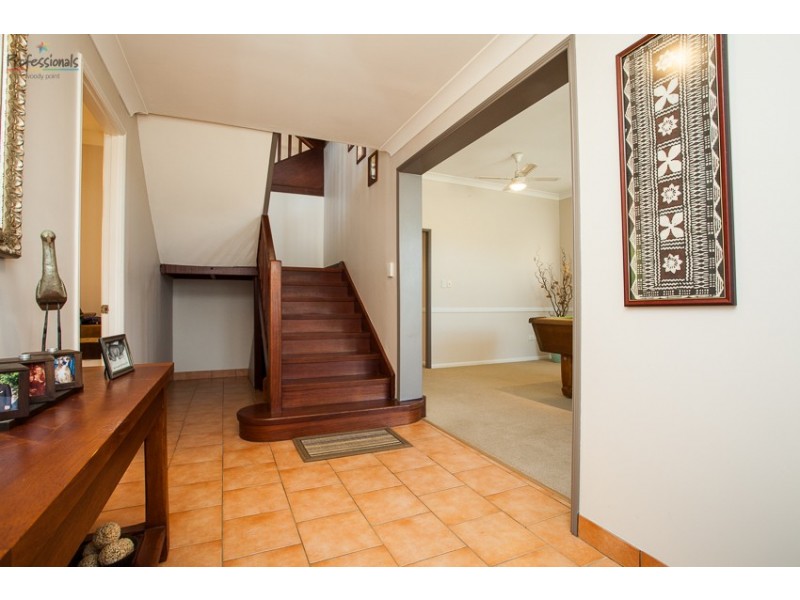 60 Oyster Point Esplanade, Scarborough QLD 4020