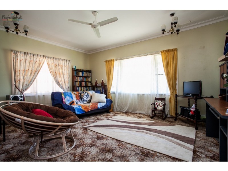 15 Greenup Street, Redcliffe QLD 4020