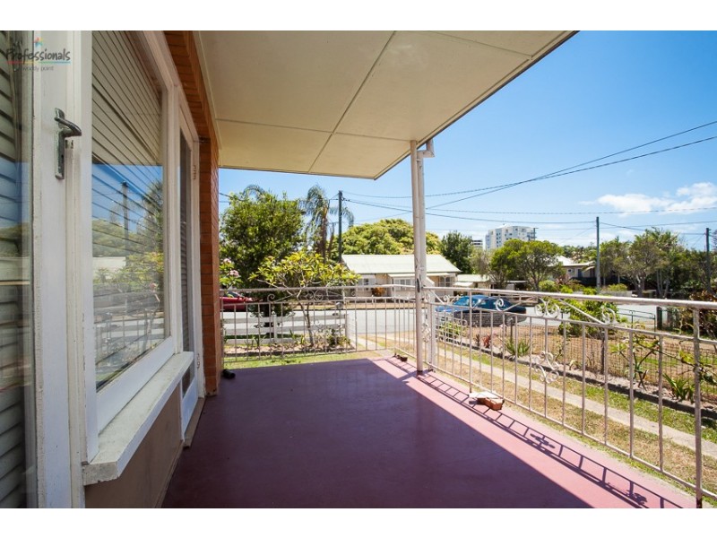 15 Greenup Street, Redcliffe QLD 4020