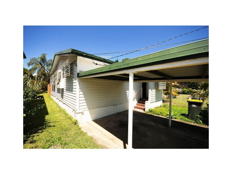 37 Bell Street, Woody Point QLD 4019