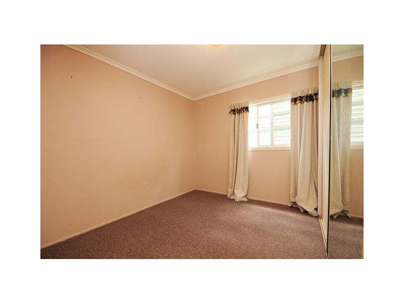 37 Bell Street, Woody Point QLD 4019