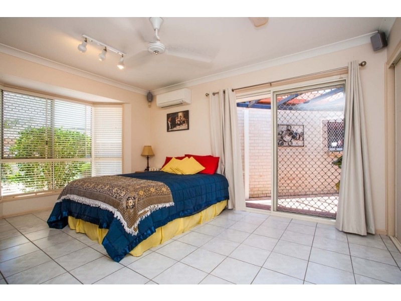 10 Eagle Court, Newport QLD 4020