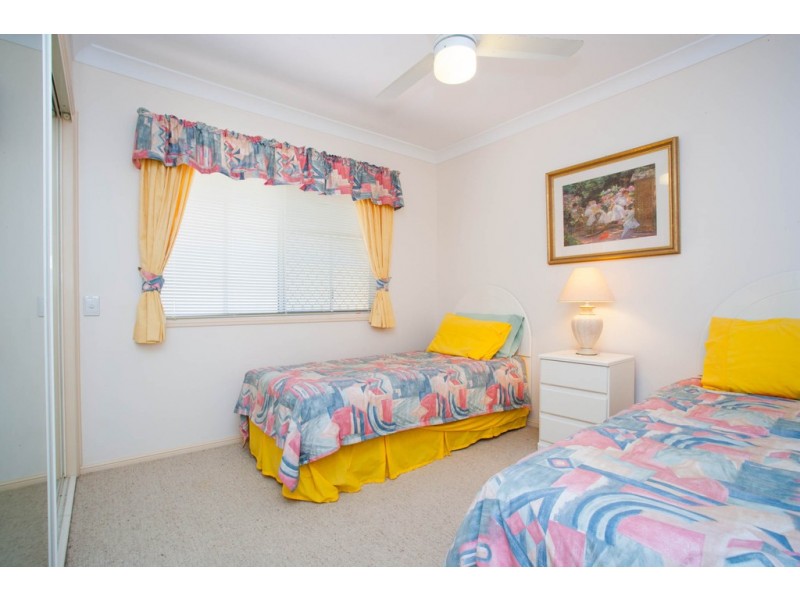 10 Eagle Court, Newport QLD 4020