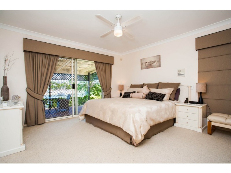 10 Eagle Court, Newport QLD 4020