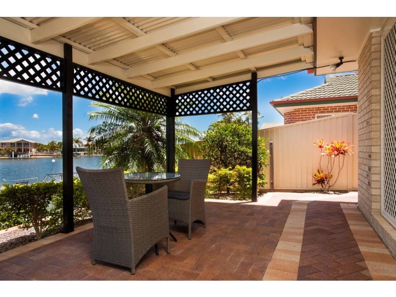 10 Eagle Court, Newport QLD 4020