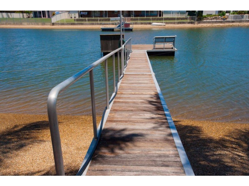 10 Eagle Court, Newport QLD 4020