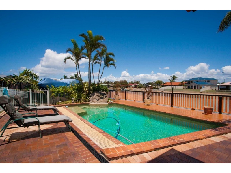 10 Eagle Court, Newport QLD 4020