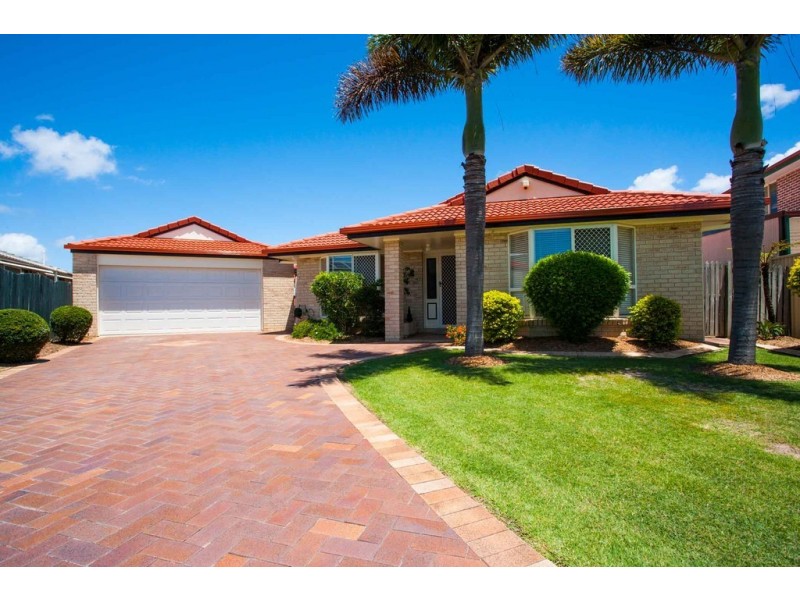 10 Eagle Court, Newport QLD 4020