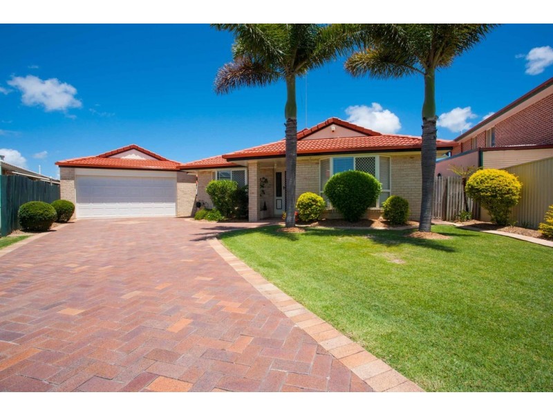 10 Eagle Court, Newport QLD 4020