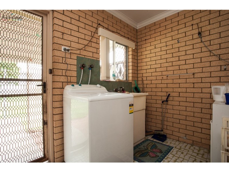 48 Ashmole Road, Redcliffe QLD 4020