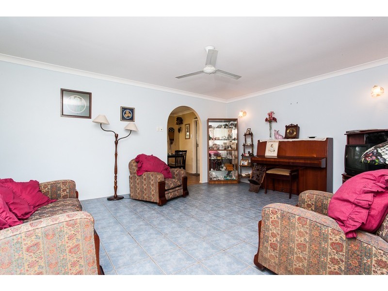 1 Waterton Street, Clontarf QLD 4019