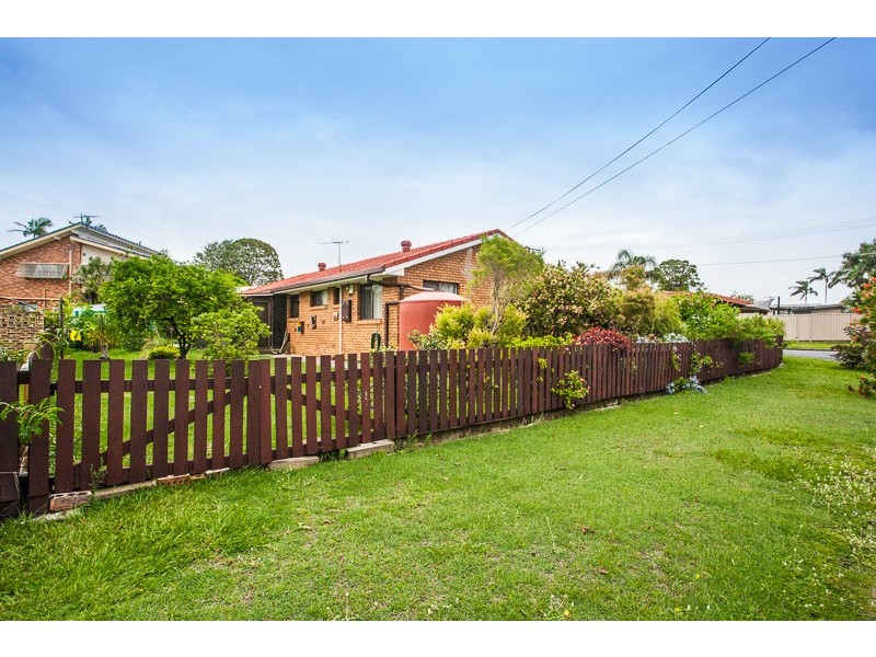 1 Waterton Street, Clontarf QLD 4019