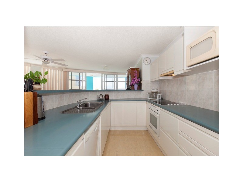 16/77-79 Marine Parade, Redcliffe QLD 4020