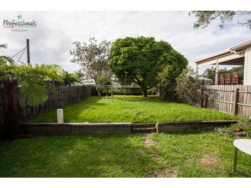 20 Hardiman Street, Woody Point QLD 4019