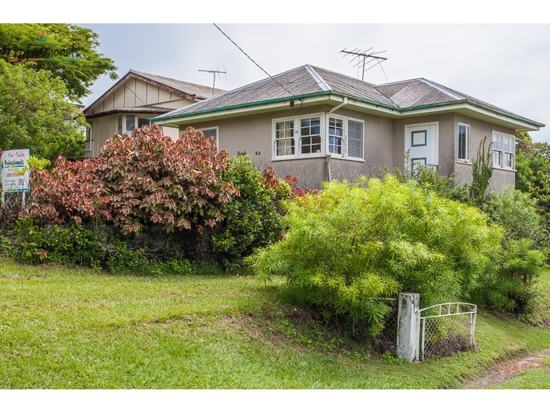 12 King Street, Woody Point QLD 4019