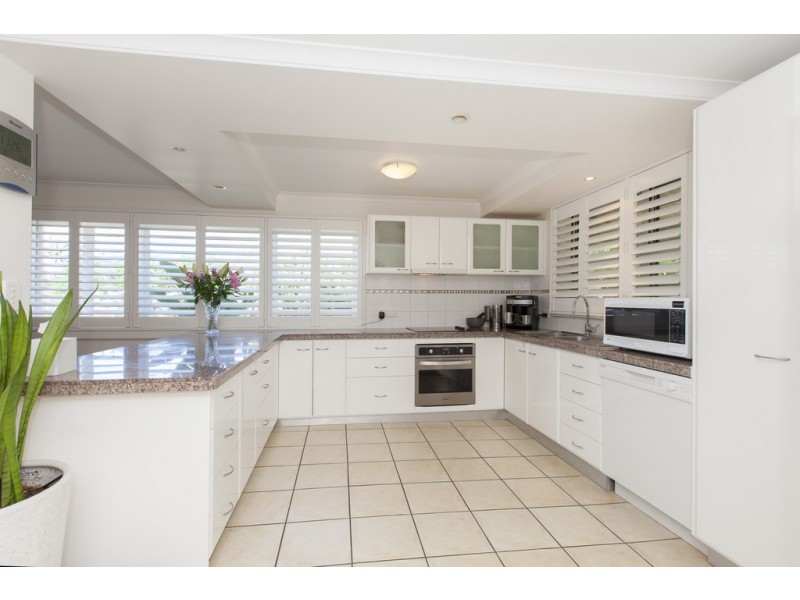 24 Hardiman Street, Woody Point QLD 4019