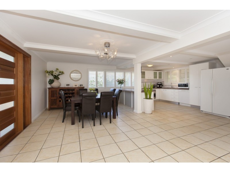 24 Hardiman Street, Woody Point QLD 4019