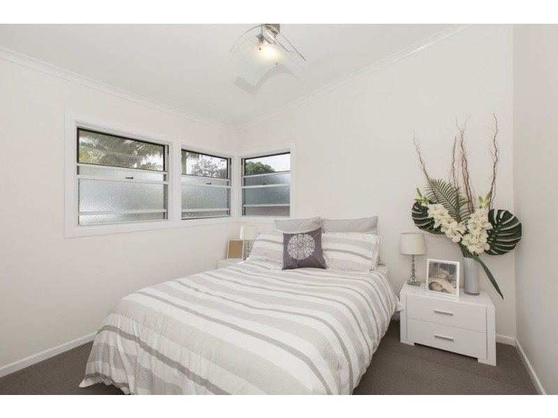 24 Hardiman Street, Woody Point QLD 4019