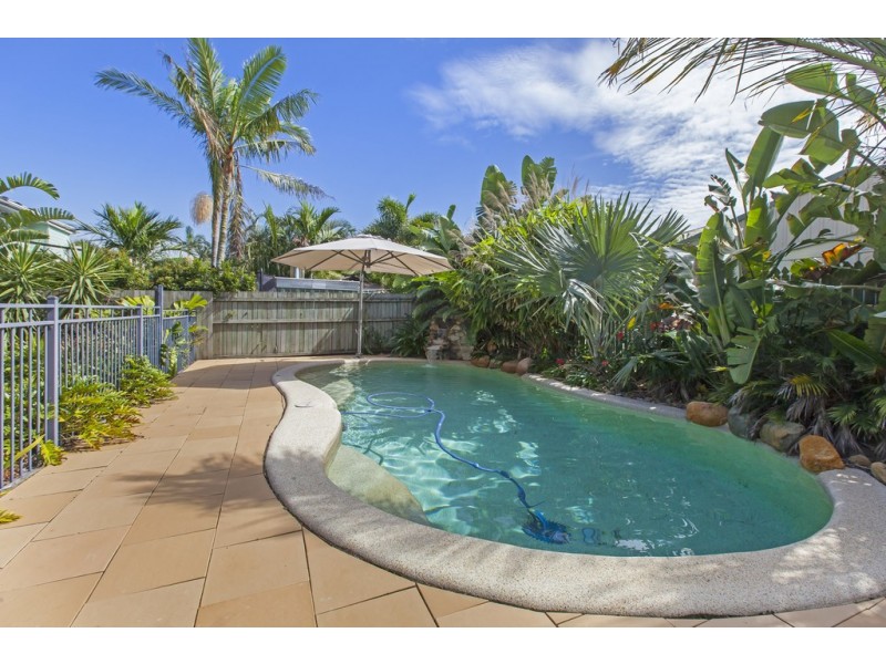 24 Hardiman Street, Woody Point QLD 4019