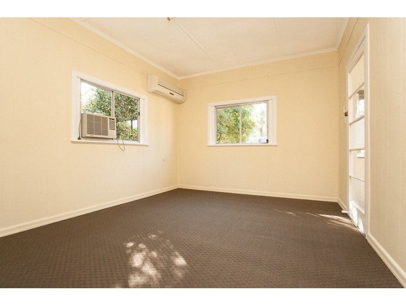 163 Scarborough Road, Redcliffe QLD 4020