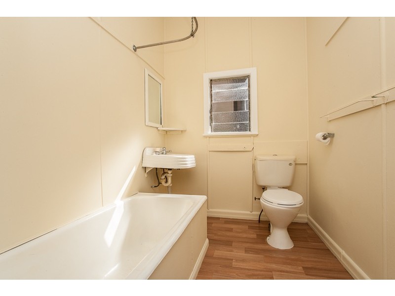 163 Scarborough Road, Redcliffe QLD 4020