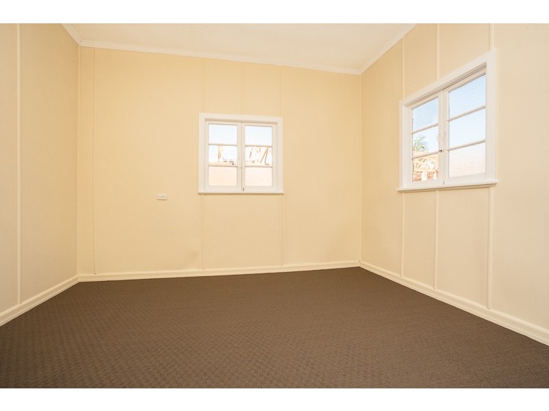163 Scarborough Road, Redcliffe QLD 4020