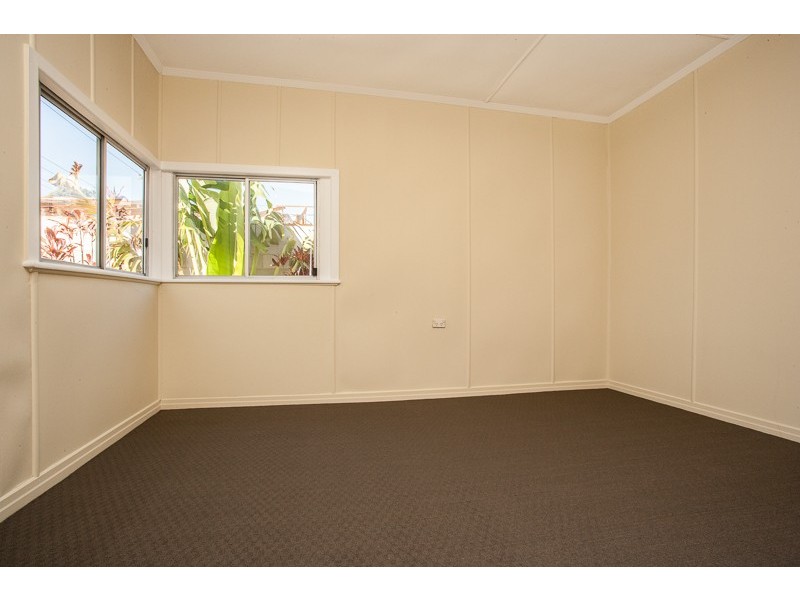 163 Scarborough Road, Redcliffe QLD 4020
