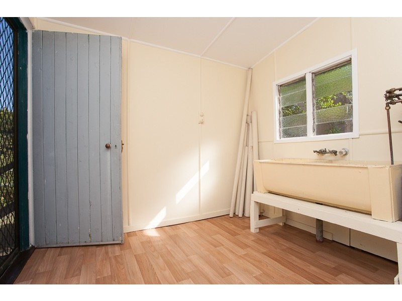 163 Scarborough Road, Redcliffe QLD 4020