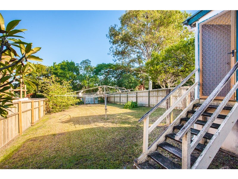 163 Scarborough Road, Redcliffe QLD 4020