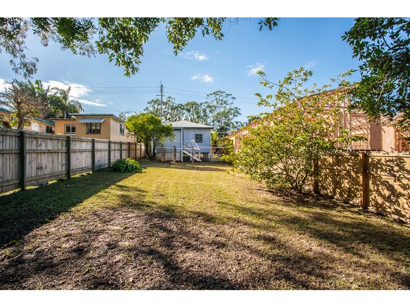 163 Scarborough Road, Redcliffe QLD 4020