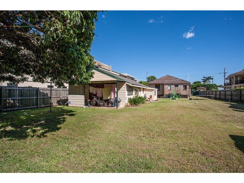 398 Scarborough Road, Scarborough QLD 4020