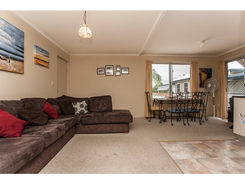 4/8A Short Street, Woody Point QLD 4019