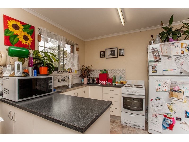 4/8A Short Street, Woody Point QLD 4019