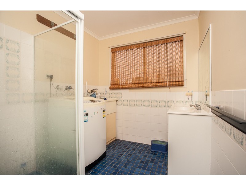 4/8A Short Street, Woody Point QLD 4019