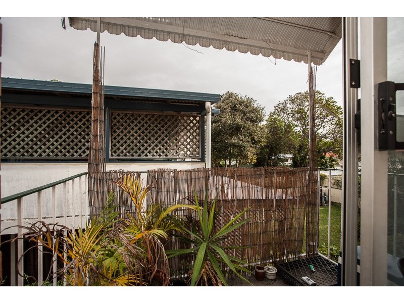 4/8A Short Street, Woody Point QLD 4019