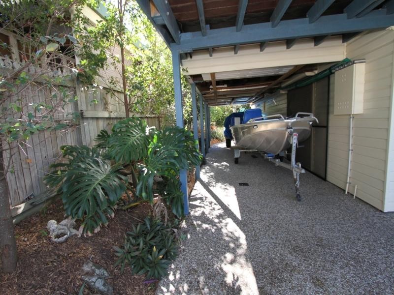 6 Arthur Street, Woody Point QLD 4019