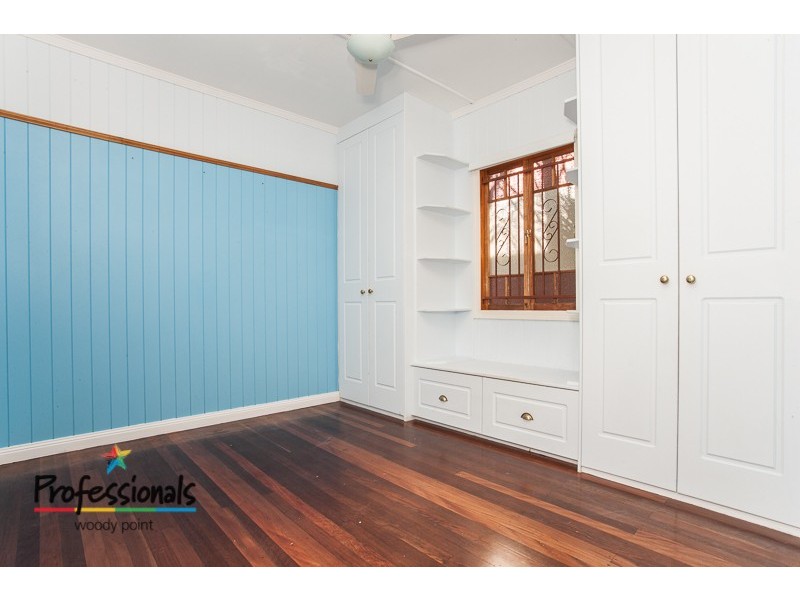 33 Knights Terrace, Margate QLD 4019