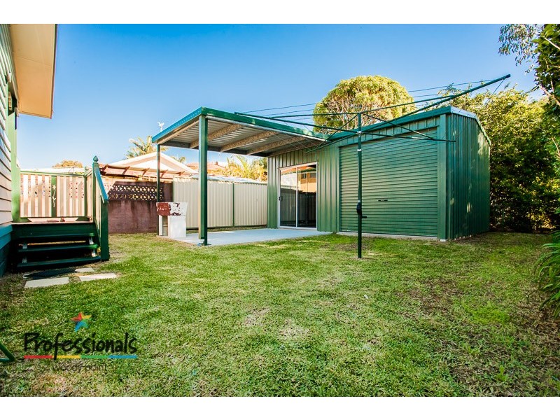33 Knights Terrace, Margate QLD 4019