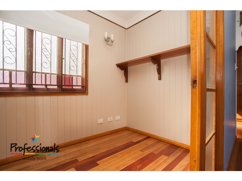 33 Knights Terrace, Margate QLD 4019