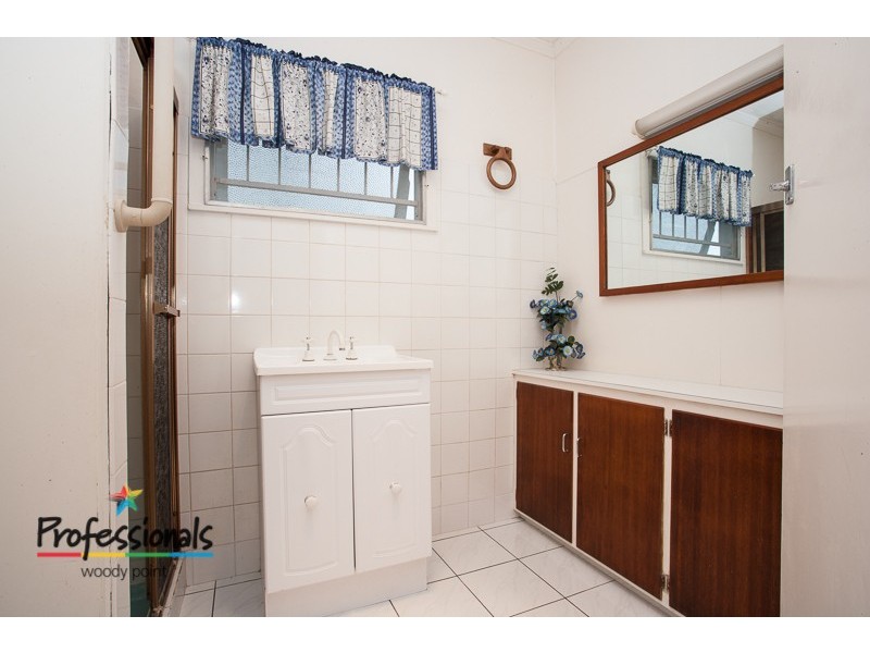 13 Peterson Street, Scarborough QLD 4020