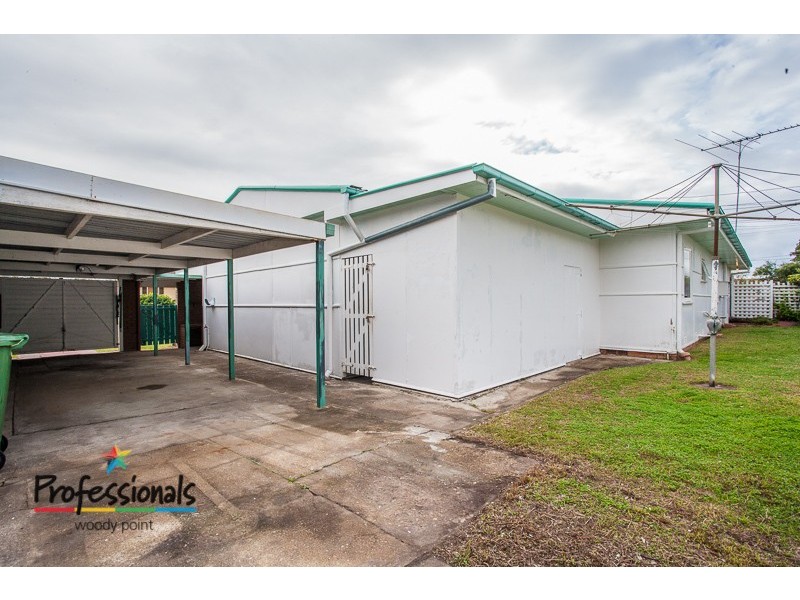 13 Peterson Street, Scarborough QLD 4020