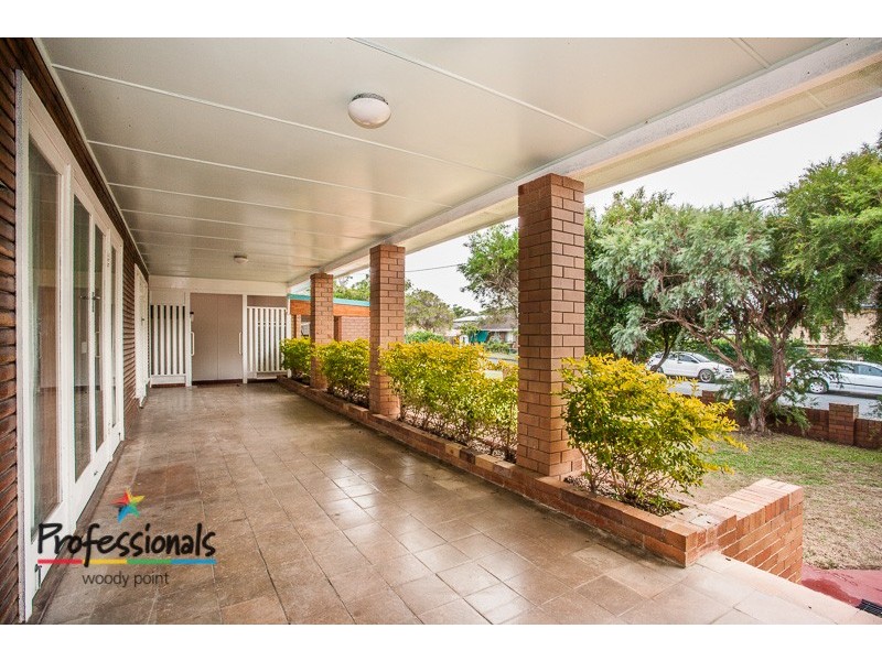 13 Peterson Street, Scarborough QLD 4020