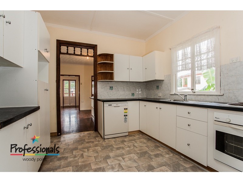 90 Maine Road, Clontarf QLD 4019