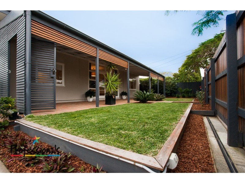 16 Beck Street, Clontarf QLD 4019