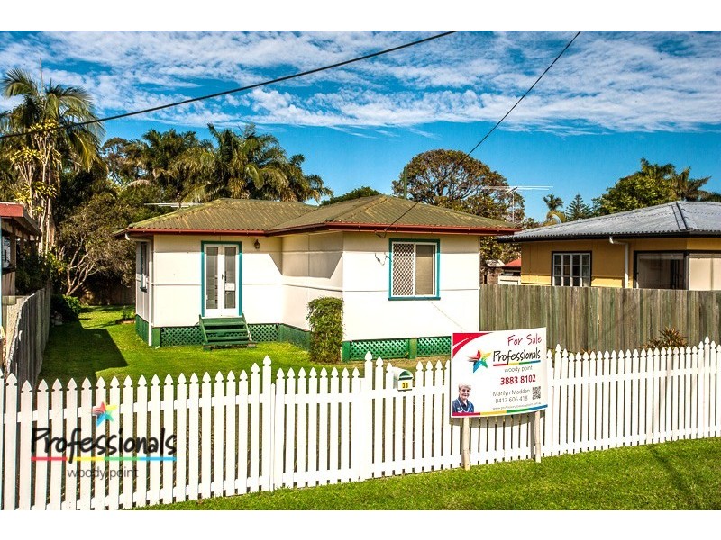 33 Bramble Street, Woody Point QLD 4019