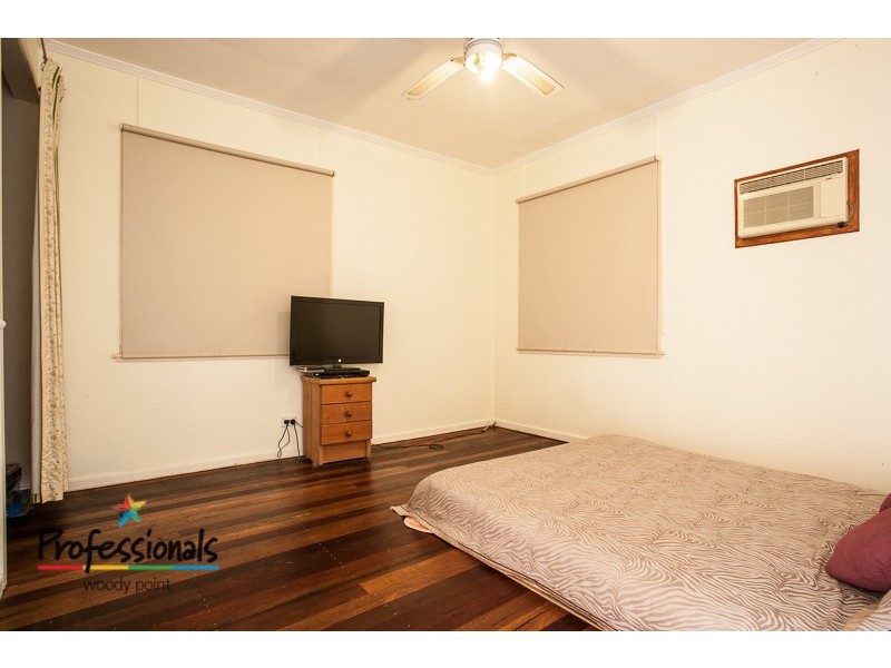 33 Bramble Street, Woody Point QLD 4019