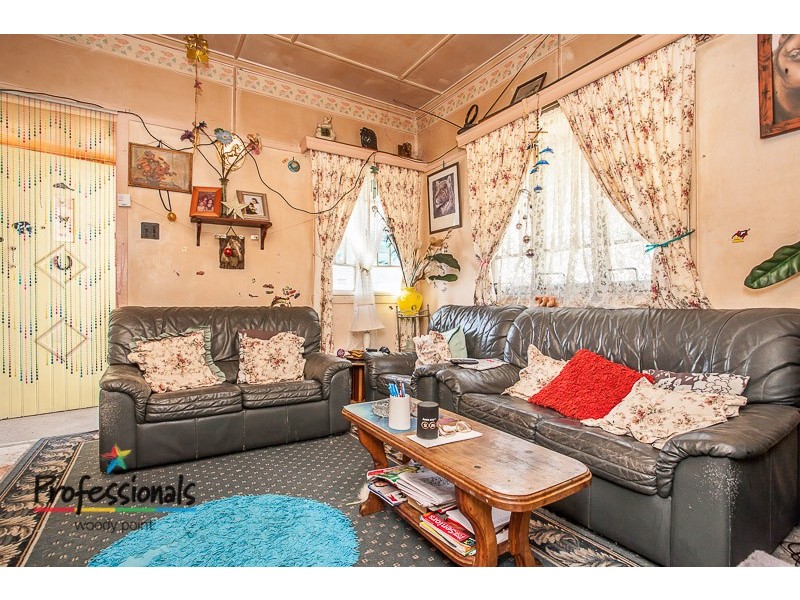 21 Hardiman Street, Woody Point QLD 4019
