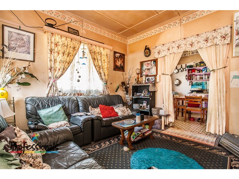 21 Hardiman Street, Woody Point QLD 4019