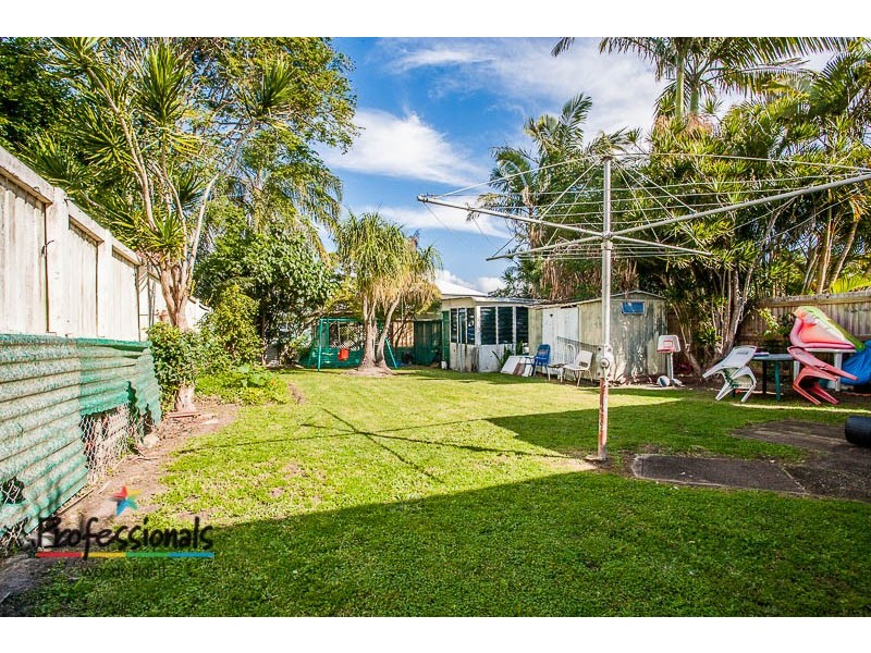 21 Hardiman Street, Woody Point QLD 4019