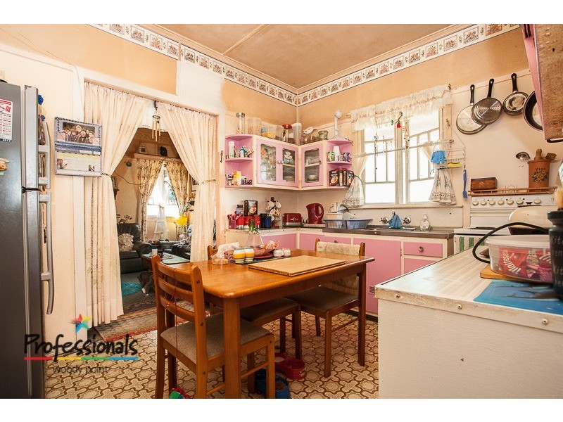 21 Hardiman Street, Woody Point QLD 4019